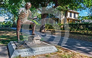 Thomas Paine Statue